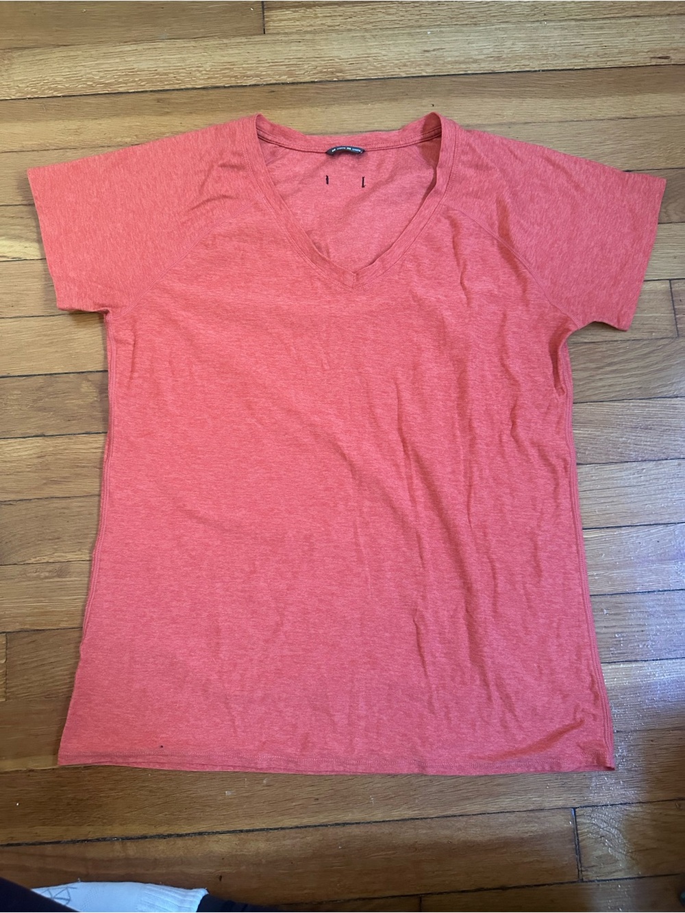 oiselle Coral V-Neck Short Sleeve Tee
